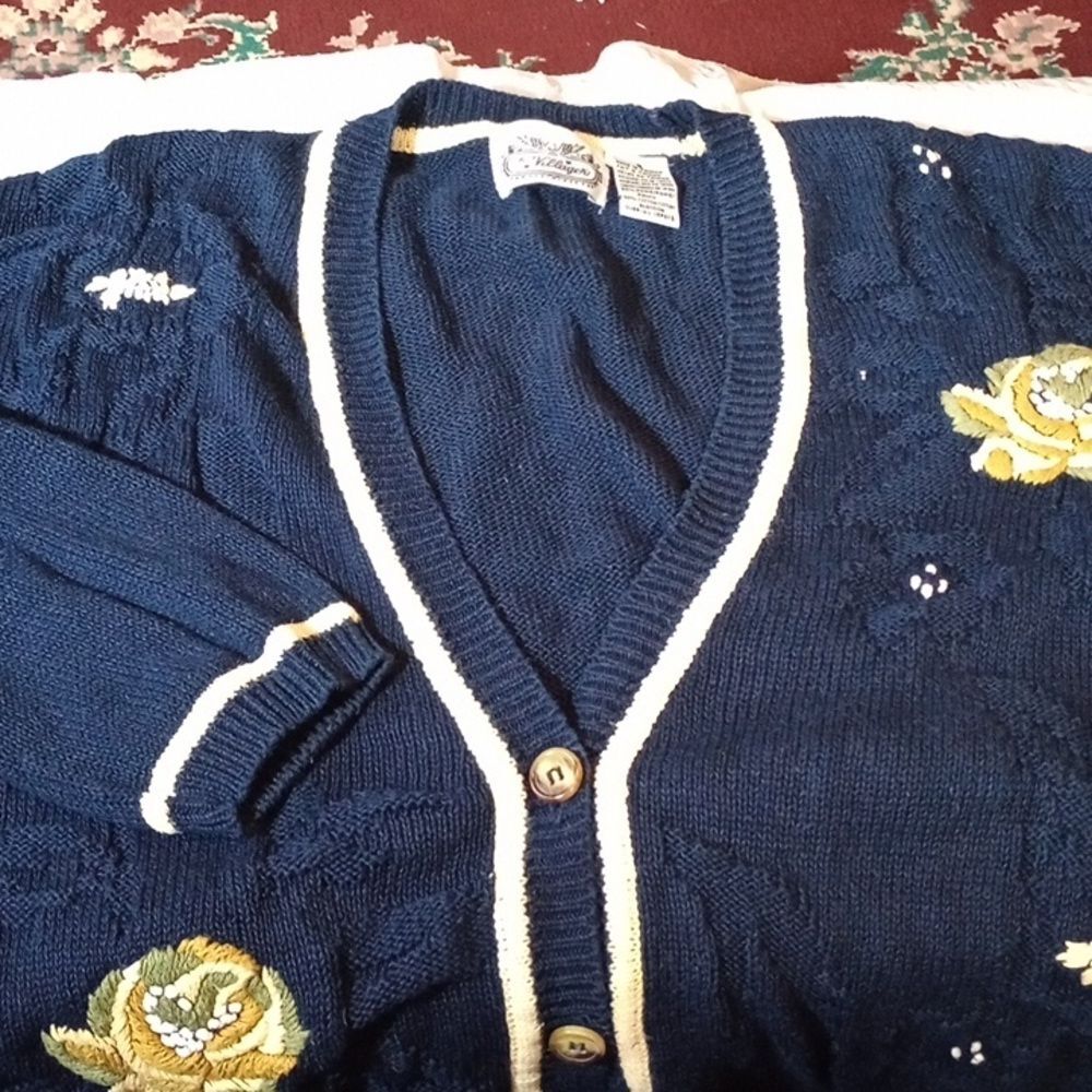 The Village men's small embroidered button down sweater (Rox353)